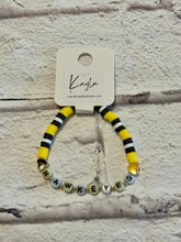 Load image into Gallery viewer, Hawkeyes friendship bracelet
