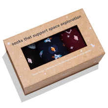Load image into Gallery viewer, Set Socks that Support Space Exploration
